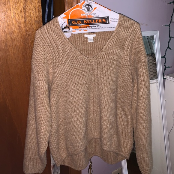 💫New🌟H&M Beige Sweater - Picture 1 of 4